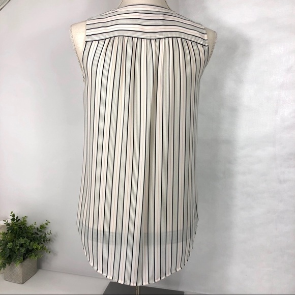 Lofts Sleeveless Open V-Neck Top in Stripes size Xsmall - Picture 6 of 9